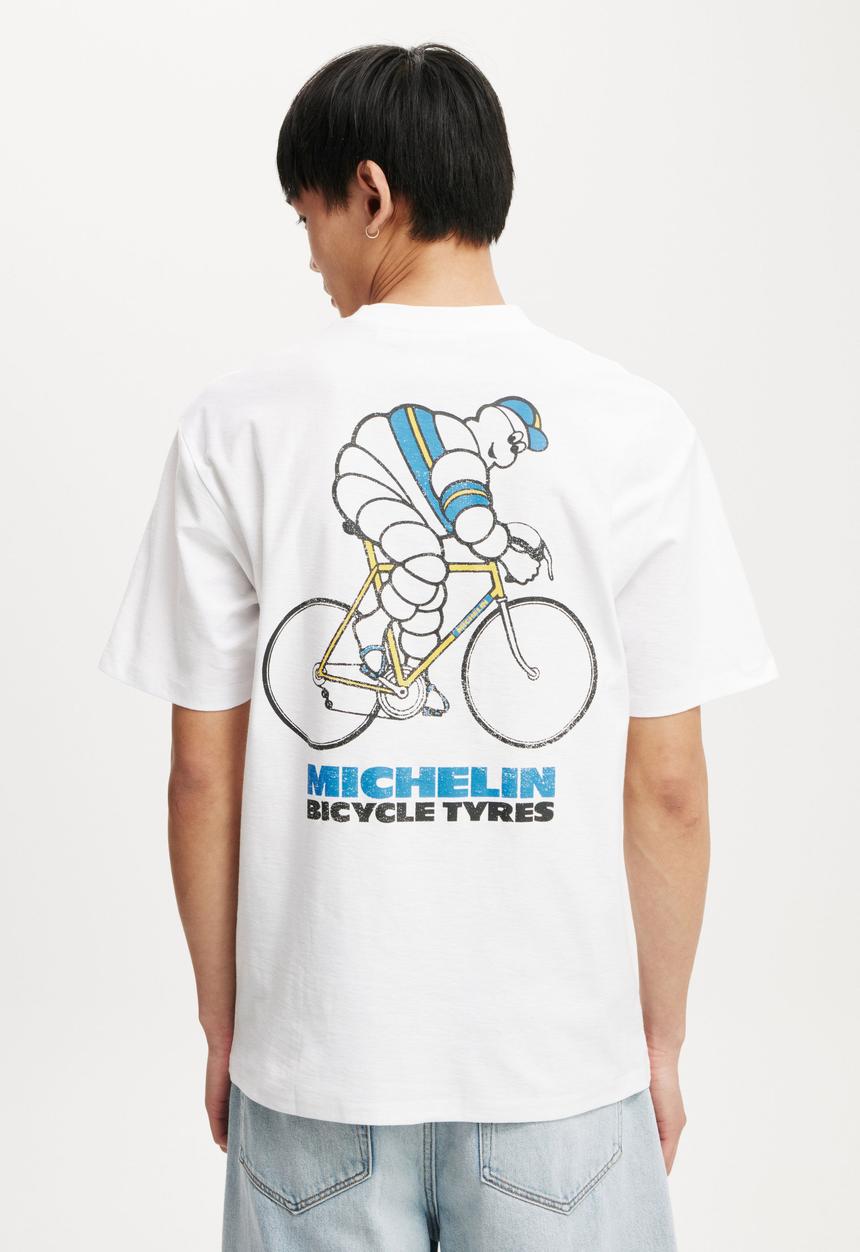 Cotton On - Loose Fit Michelin T-Shirt - Lcn Mic White/Michelin - Tyre Man