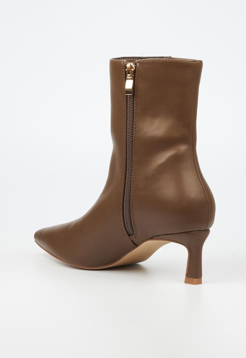 Miss Black - Petite 1 boot - chocolate