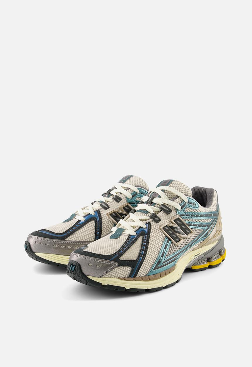 New Balance  - 1906R