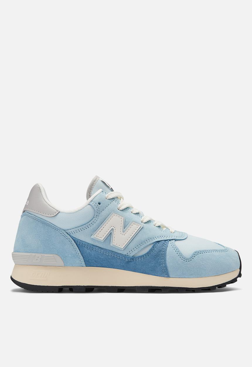 New Balance  - 475