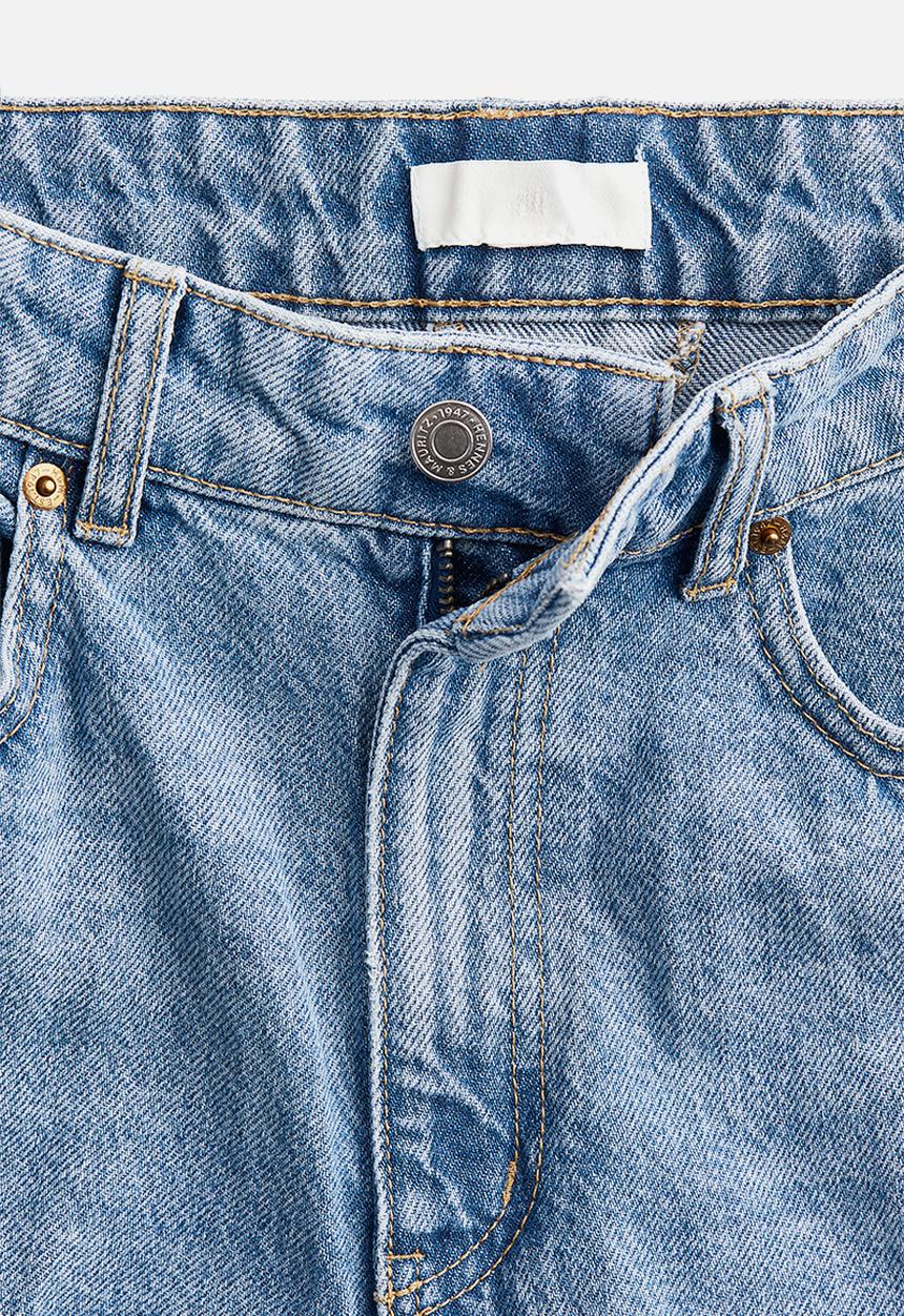H&M - Crease-leg tapered jeans - - light denim blue 