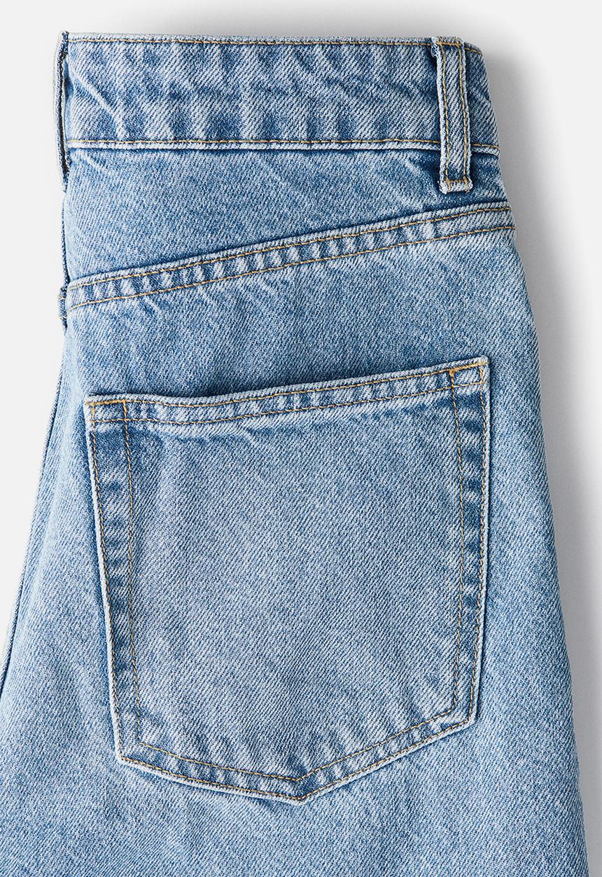 H&M - Crease-leg tapered jeans - - light denim blue 