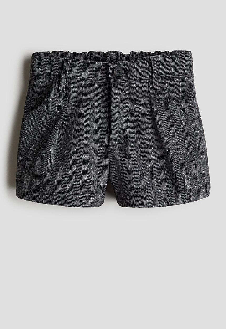 H&M - Pleated shorts - dark grey pinstriped