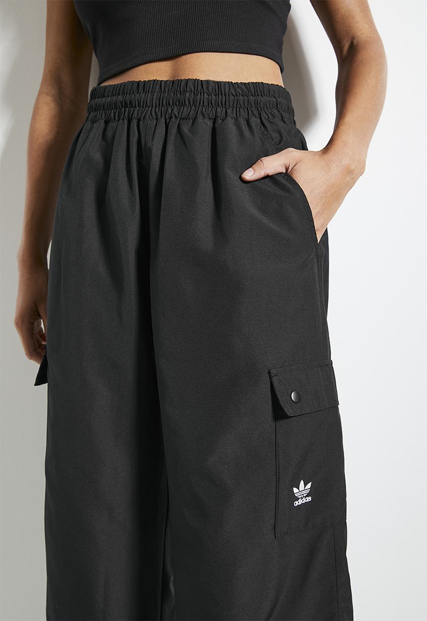 adidas Originals - Essential woven cargo pants- black