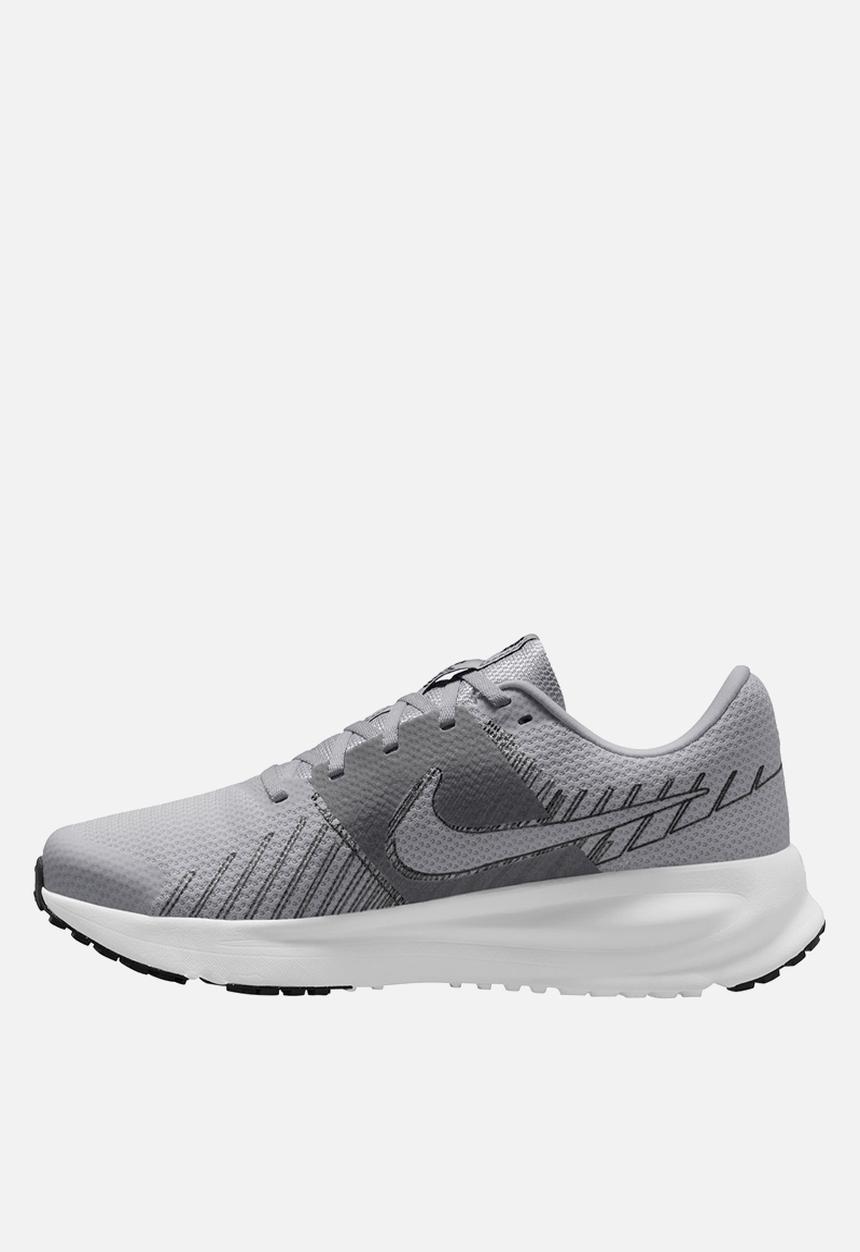 Nike - Nike Run Defy