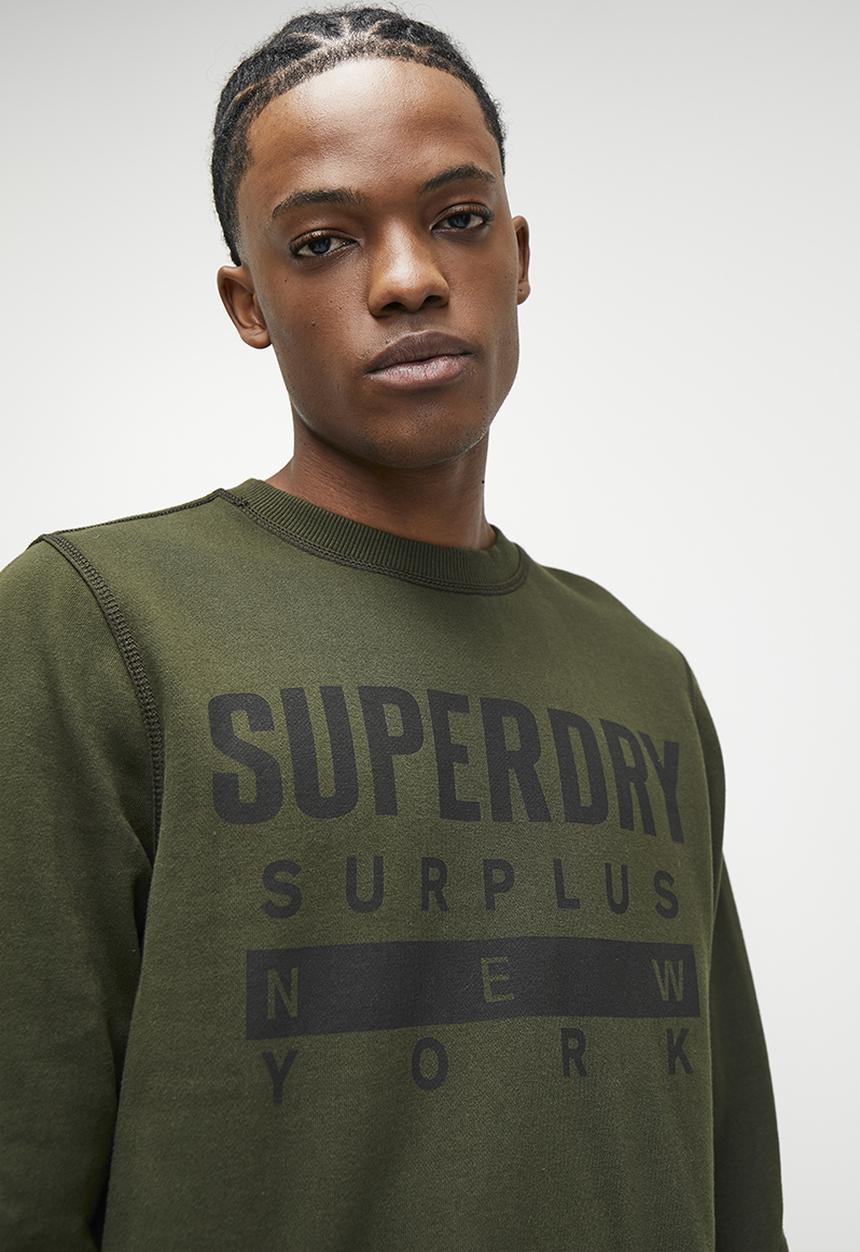 Superdry. - Surplus graphic crew- Washed Dark Olive