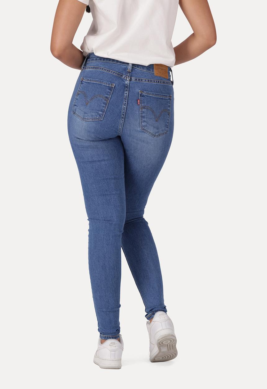 Levi’s® - Curvy Super Skinny - Kick Start