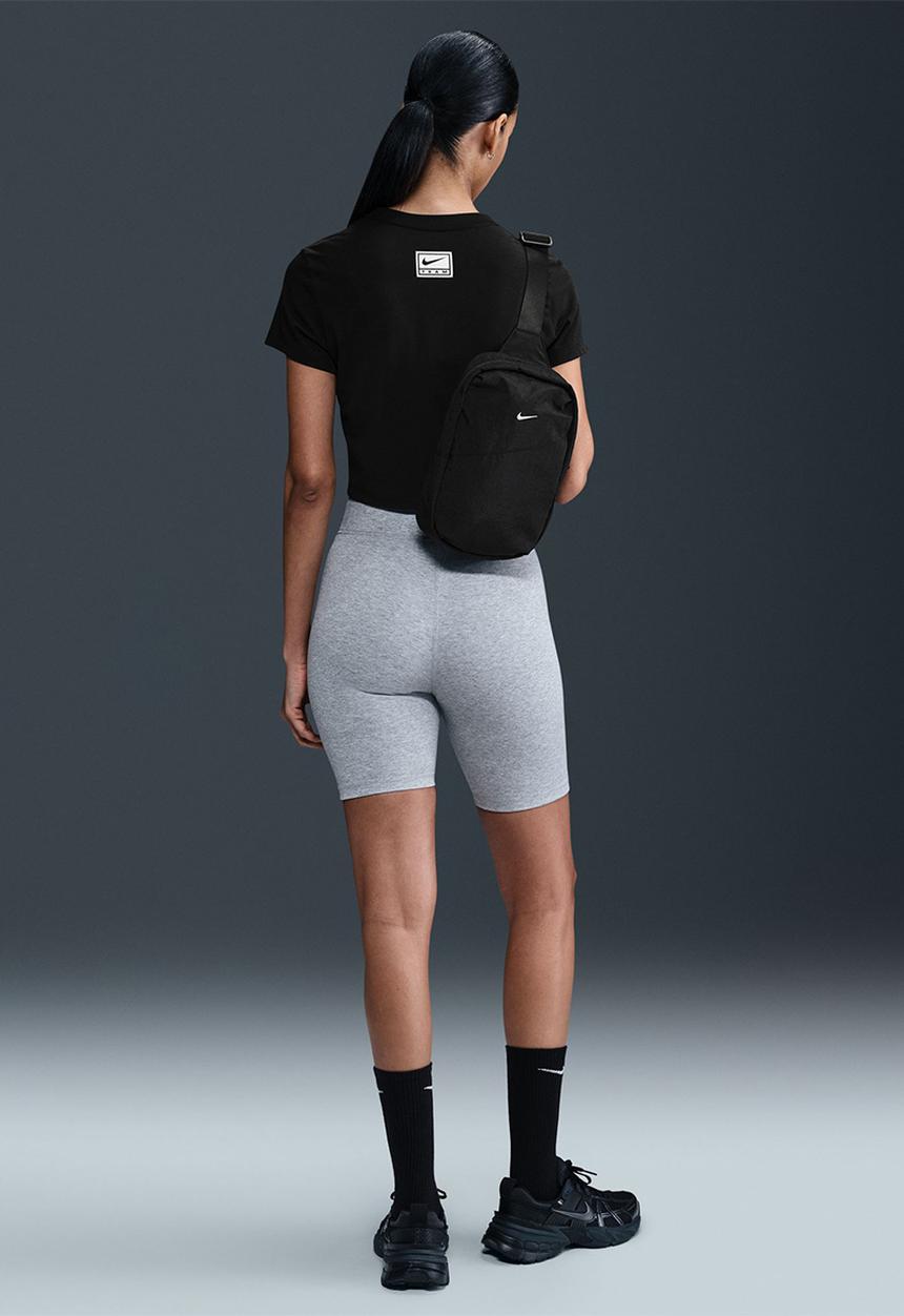 Nike - Nike Street Crop Tee - Black