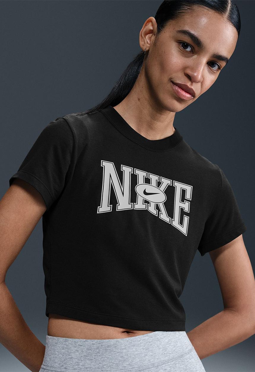 Nike - Nike Street Crop Tee - Black