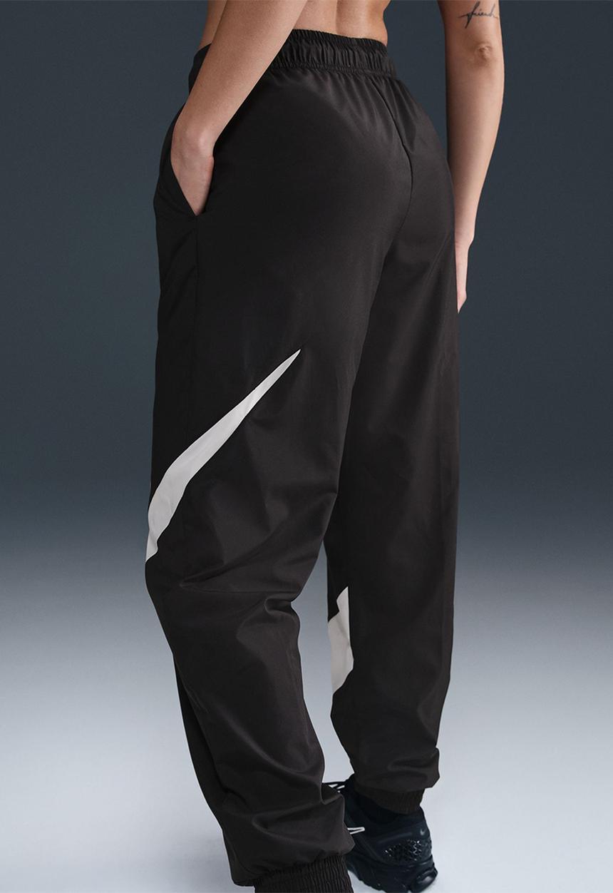 Nike - Nike Classic Logo Jogger - Black/White