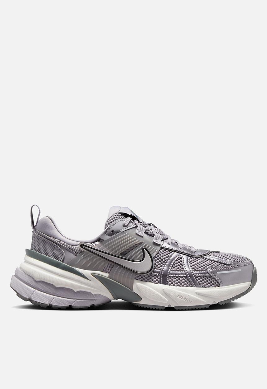 Nike - Nike V2K Run