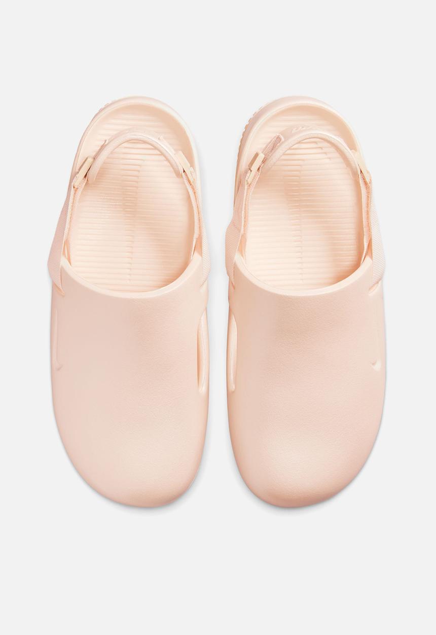 Nike - Nike Calm