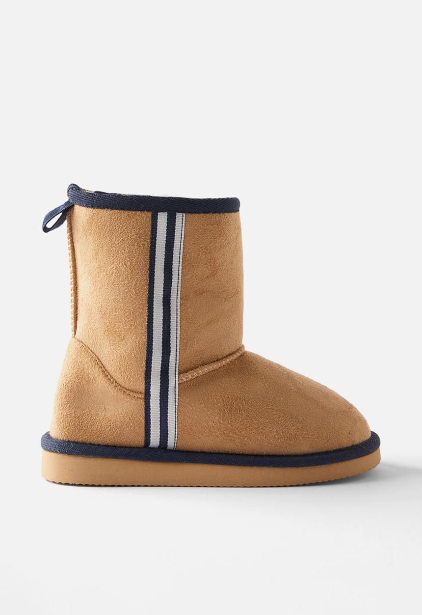 Cotton On - Kids home boot - tan/squid ink
