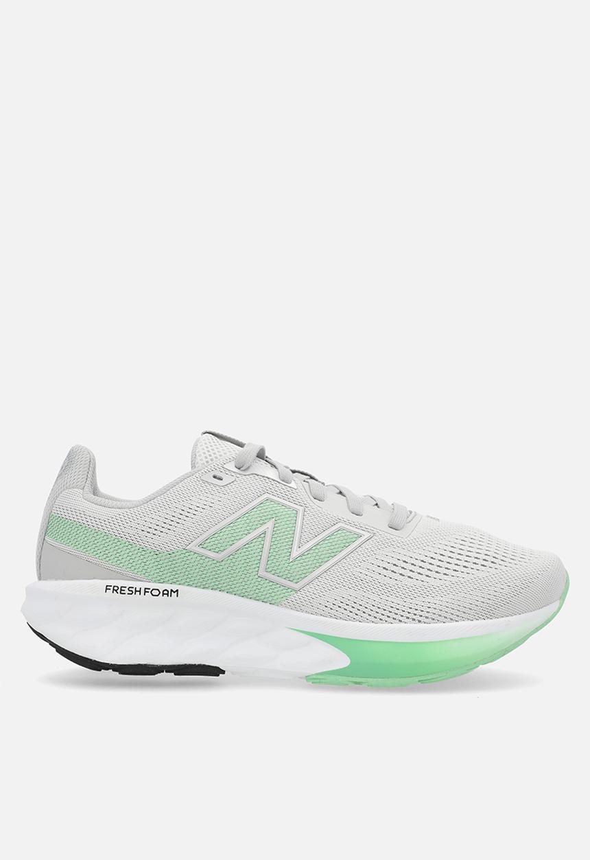 New Balance  - Fresh Foam 520 v9
