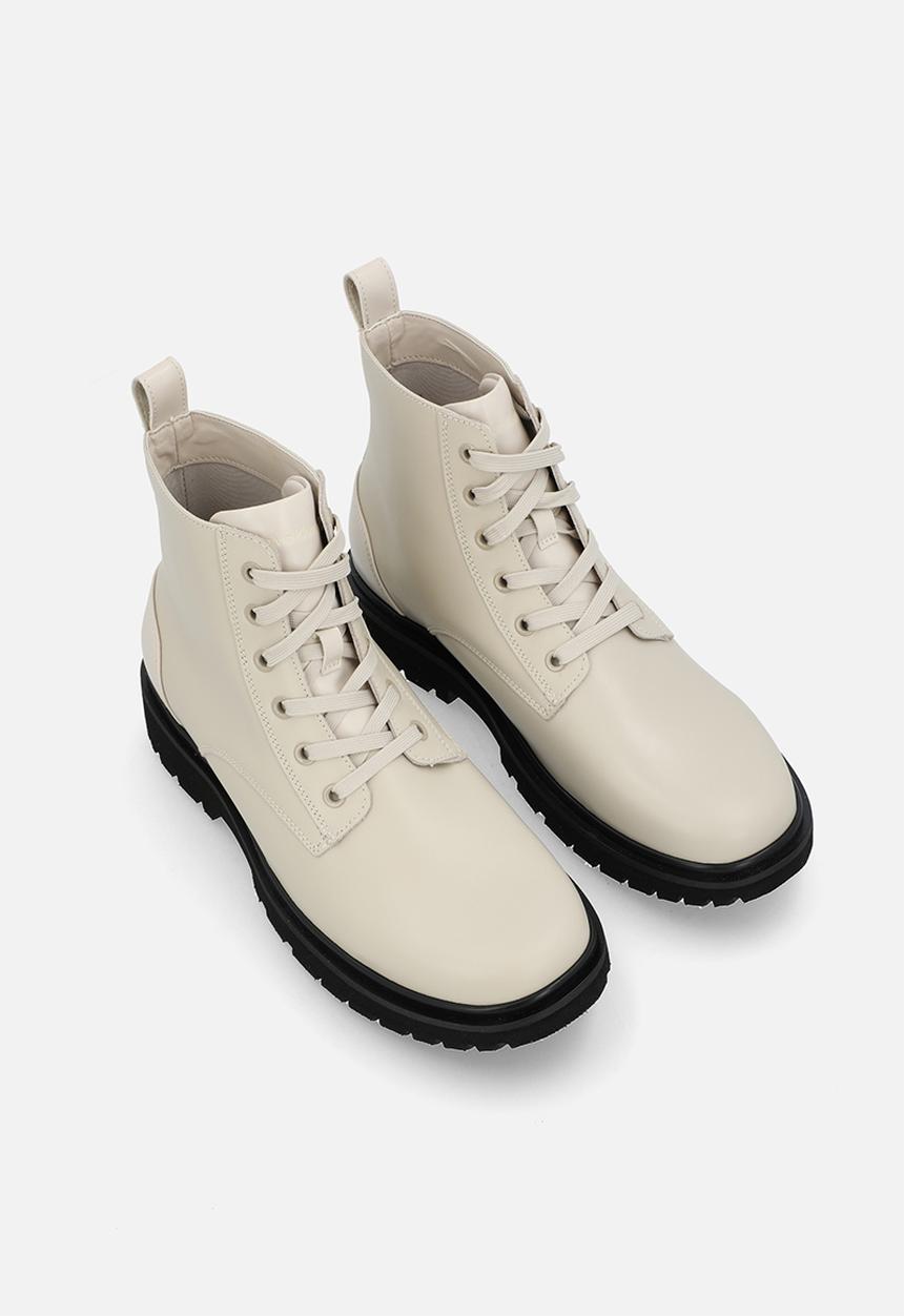 Calvin Klein - Eva leather lace up boot - eggshell