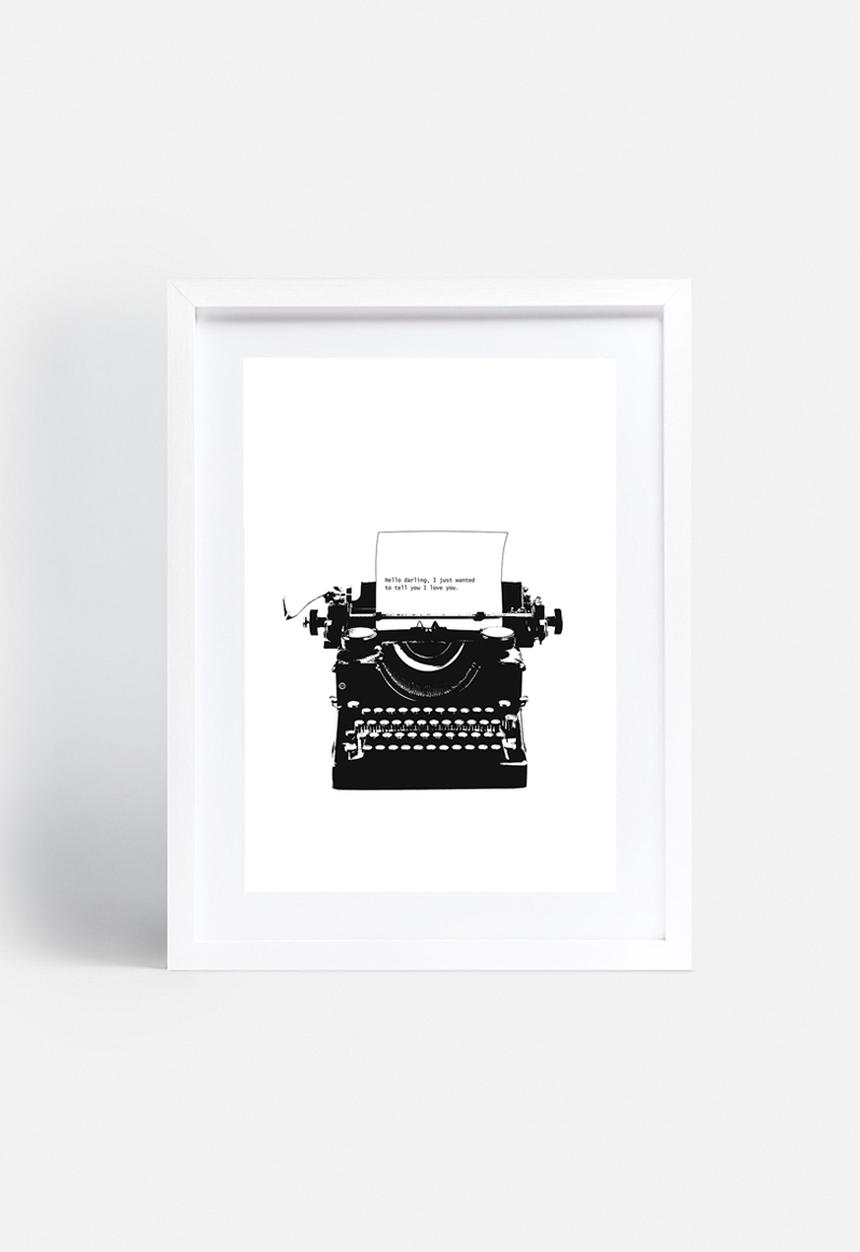 Vera Mladenovic - Typewriter