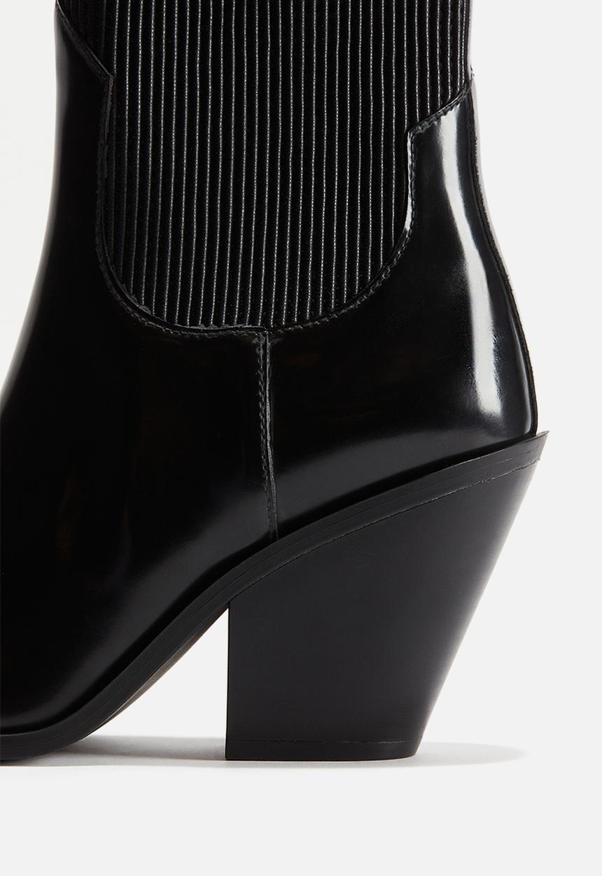 H&M - Pointed boots - black