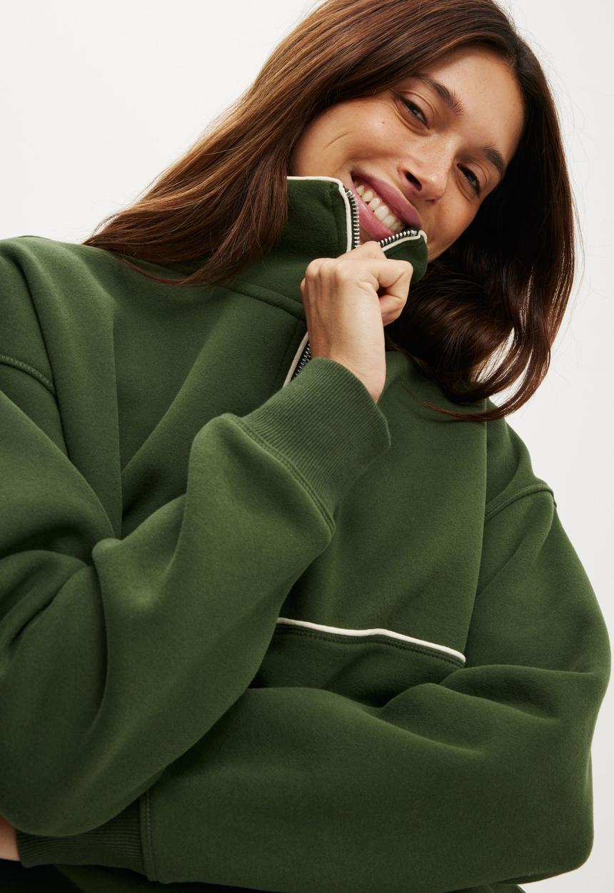 Cotton On - Plus Plush Essential Half Zip Jumper - Forest Green/Coconut Milk