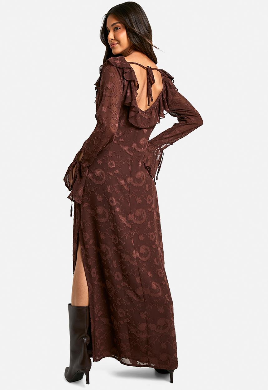 boohoo - Paisley Textured Flare Sleeve Maxi Dress - chocolate