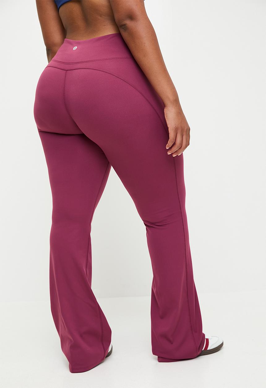 Cotton On - Plus Ultra Soft Studio Flare - Sangria