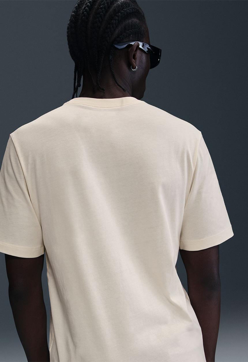 Nike - NSW  Sustainability 2 T-shirt - Pale Ivory