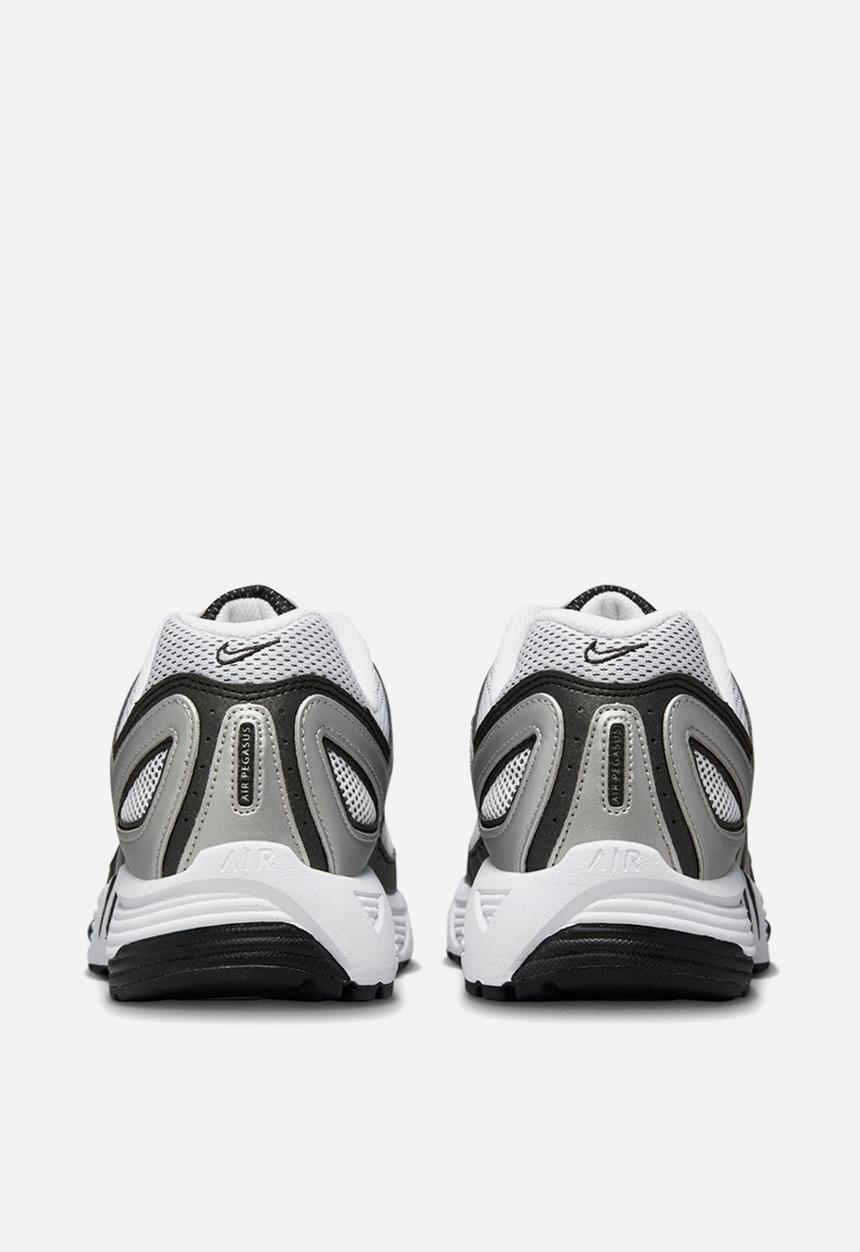 Nike - NIKE AIR PEGASUS 2005