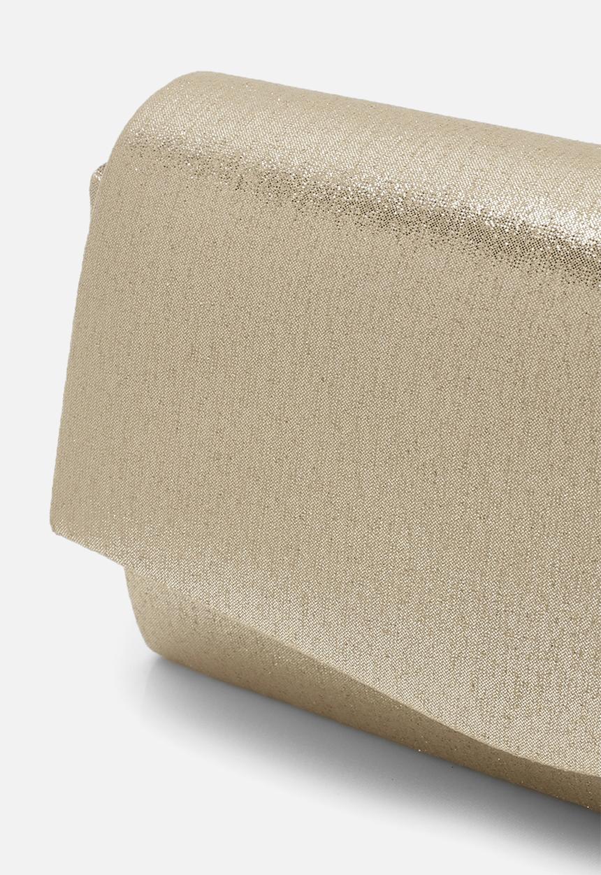 boohoo - Structured Metallic Clutch Bag & Chain - gold