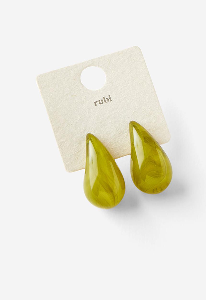 Rubi - Small charm earring - up gold plated olive teardrop