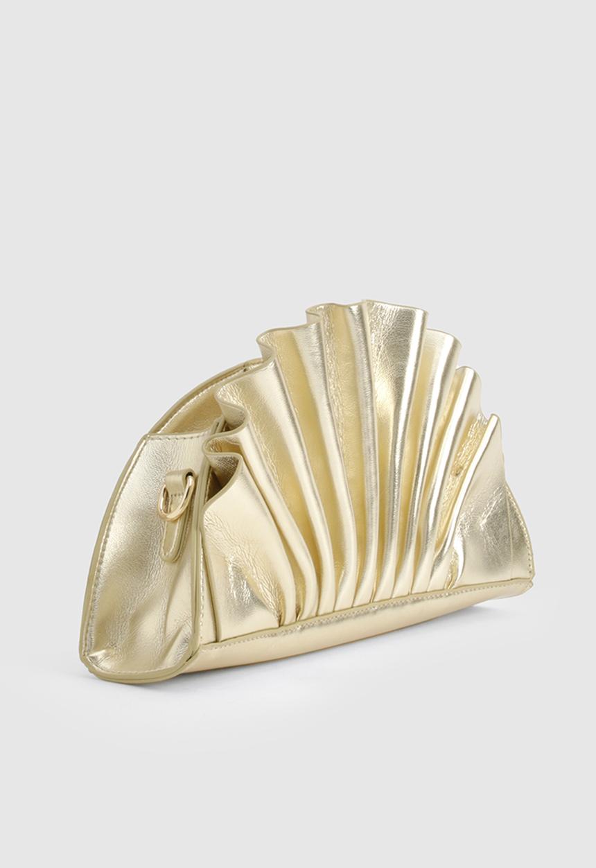 boohoo - Metallic Ruffle Clutch Bag - gold