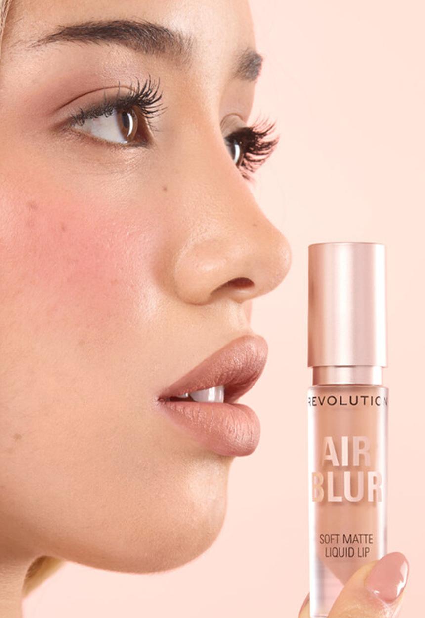 Revolution - Air Blur Matte Liquid Lipstick - Natural