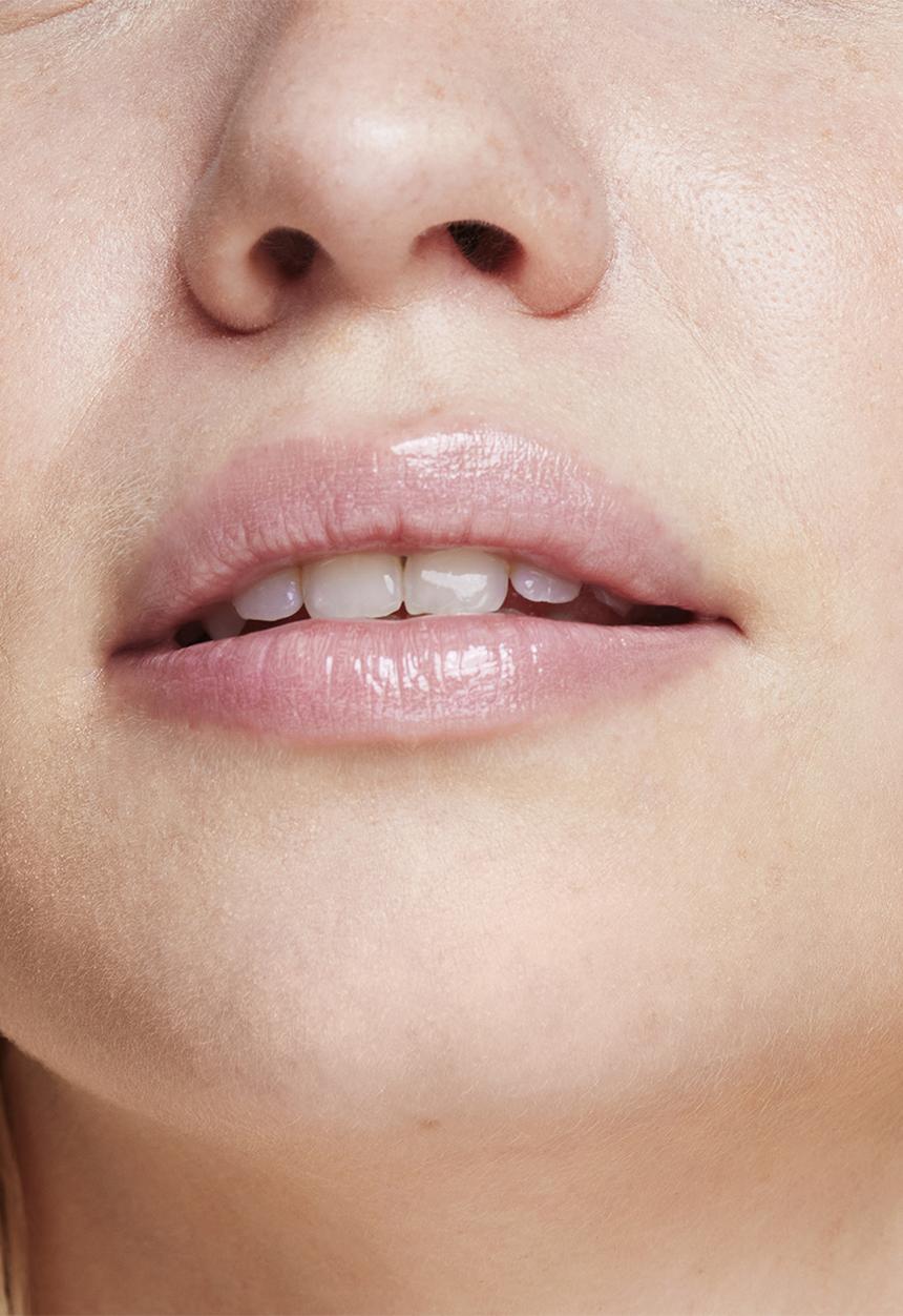 Revolution - Pout Bomb Plumping Gloss - Candy Pink