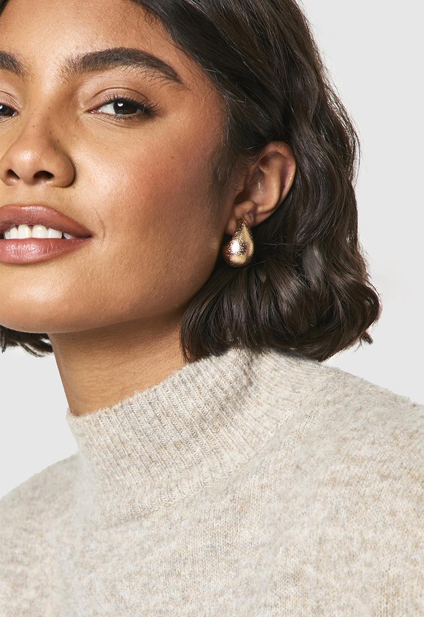 boohoo - Textured Statement Tear Drop Earrings - gold