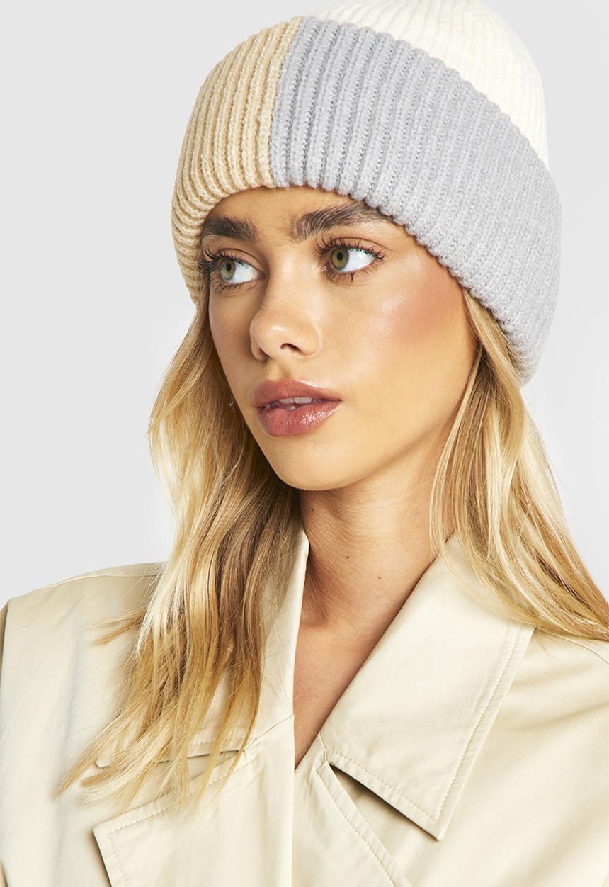boohoo - Colour Block Fluffy Knitted Beanie - ivory
