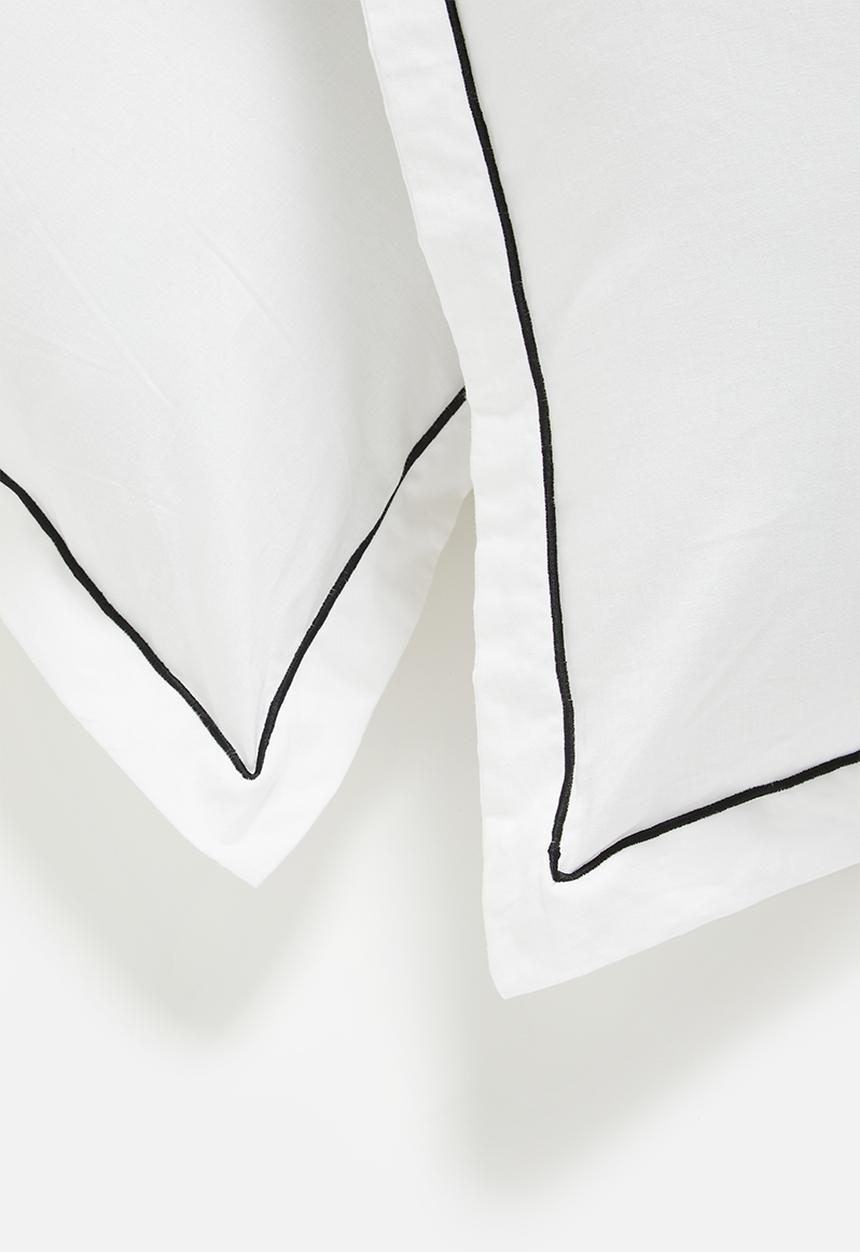 Sixth Floor - Oxford Satin Stitch std 2pk p/case - white