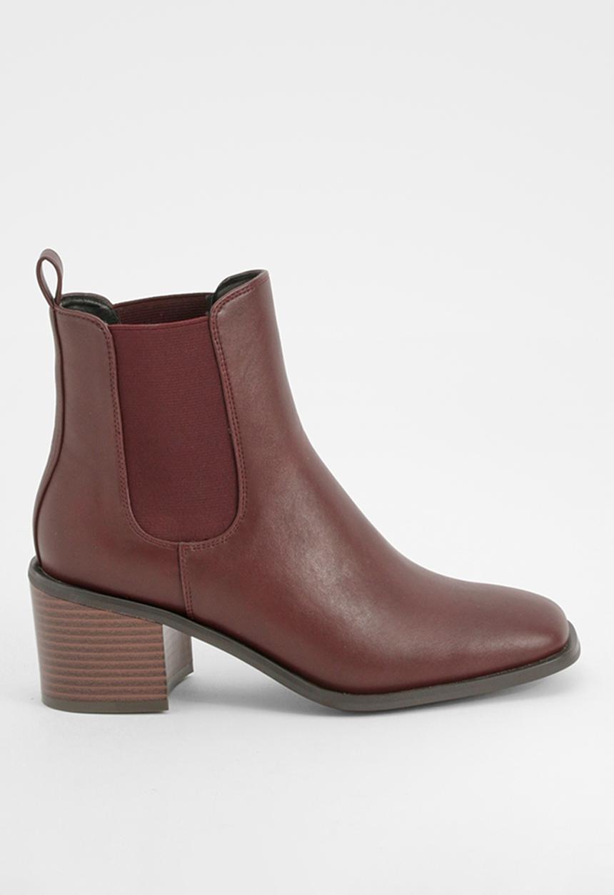 boohoo - Wooden Block Heel Tab Detail Shoe Boots - Oxblood