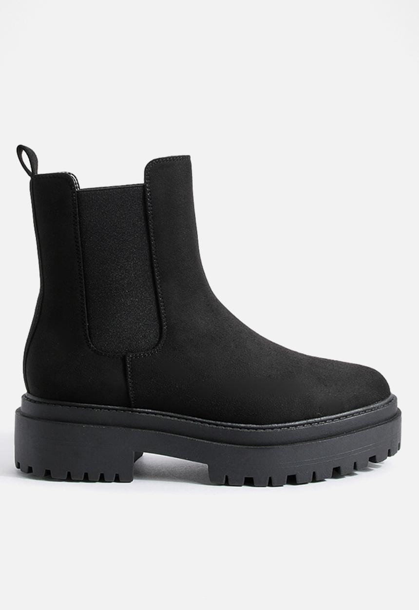 boohoo - Faux suede stepped sole chunky chelsea boots - black