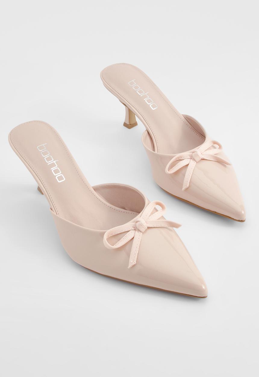 boohoo - Patent bow detail court heels - beige 