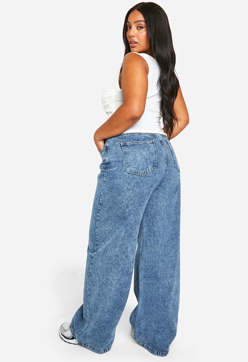 boohoo - Plus Basics High Waisted Wide Leg Jeans - Vintage Blue