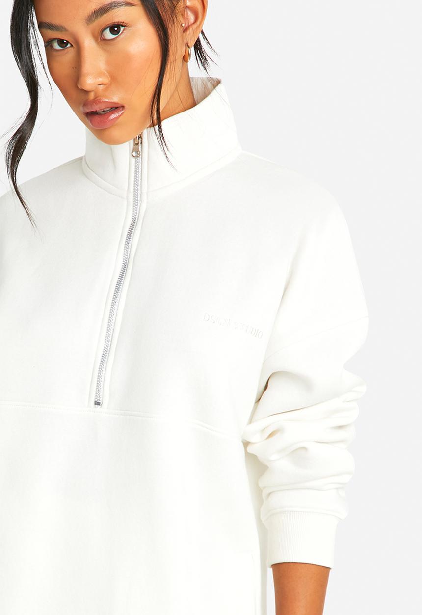 boohoo - Dsgn Studio Embroidered Half Zip Oversized Sweatshirt - Ecru
