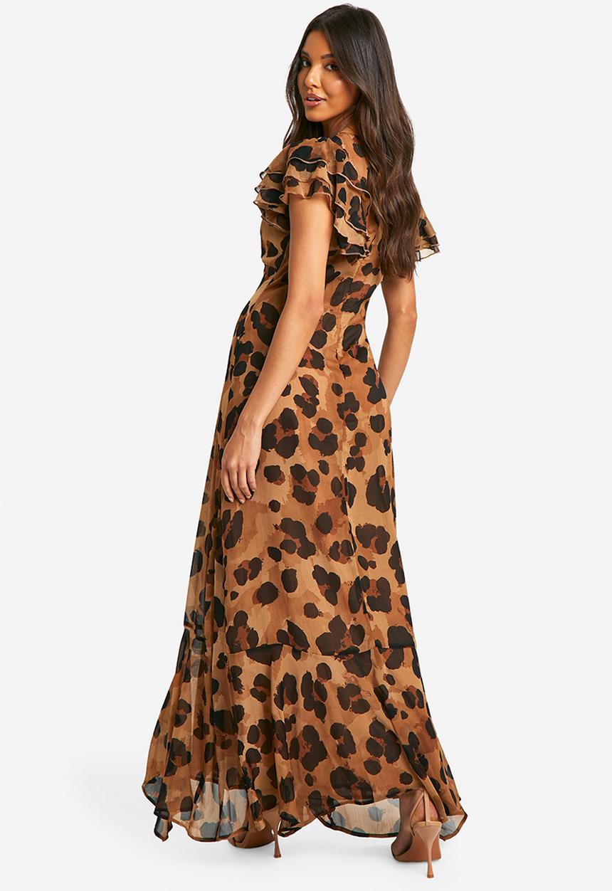 boohoo - Leopard Crinkle Chiffon Angel Sleeve Maxi Dress - Brown