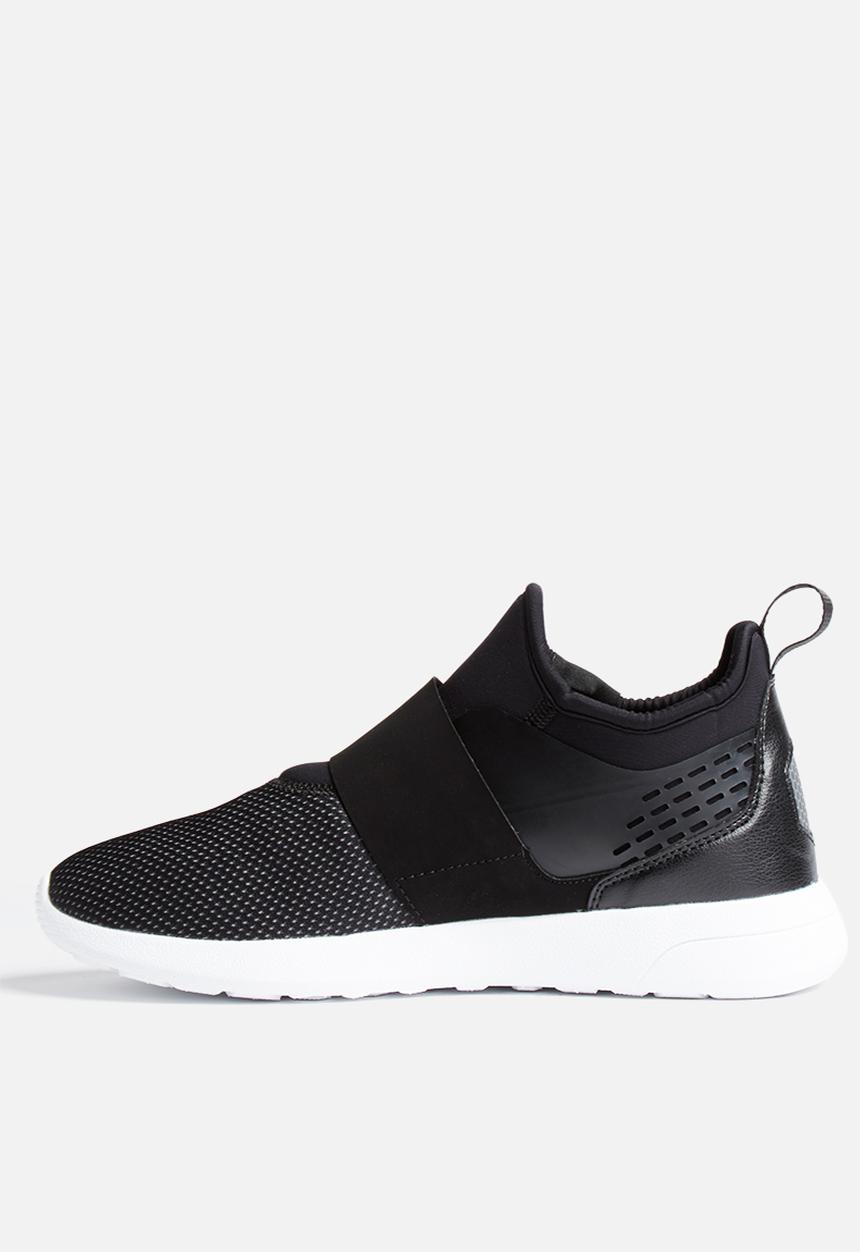 WeSC - Slip on low top