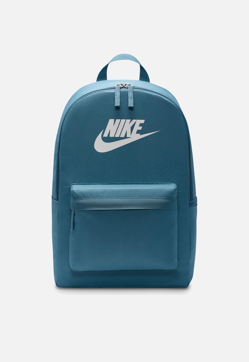 Nike - Nike Heritage