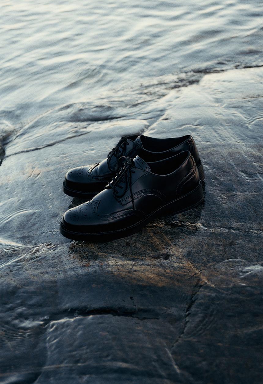 H&M - Brogues - black