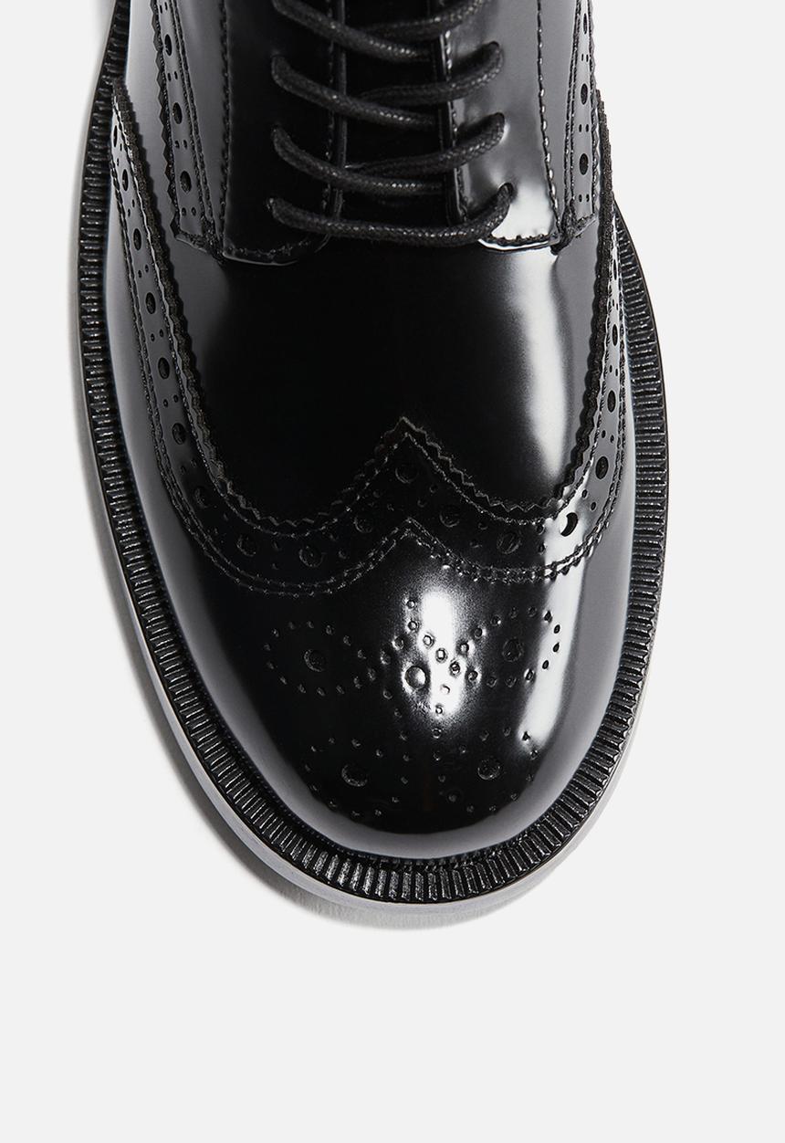 H&M - Brogues - black