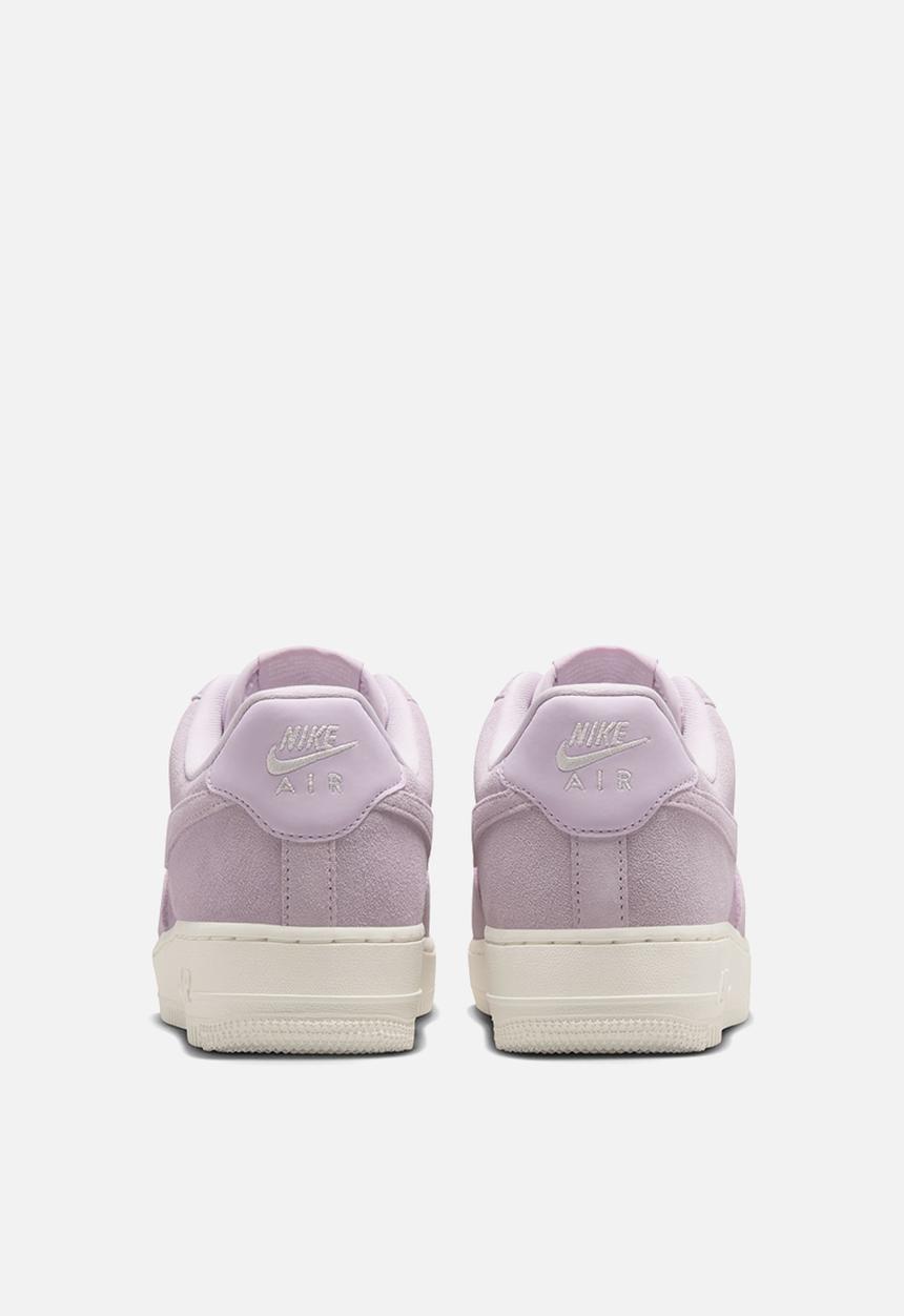 Nike - AIR FORCE 1 '07