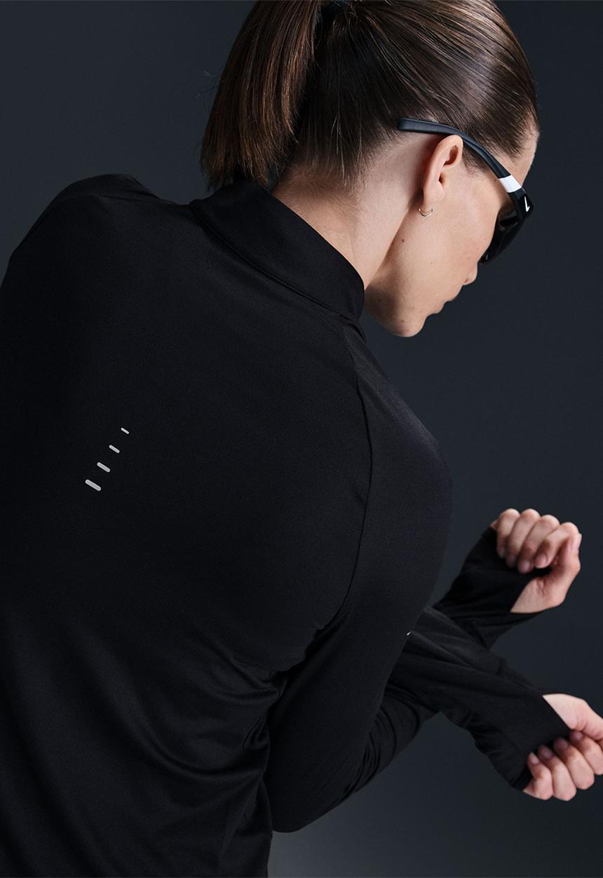Nike - Nike Swift Top - Black/Reflective Silv