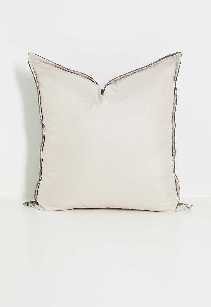 Grey Gardens - Mckenzie cushion cover - Taupe