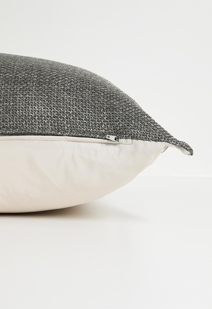 Grey Gardens - Mckenzie cushion cover - Taupe