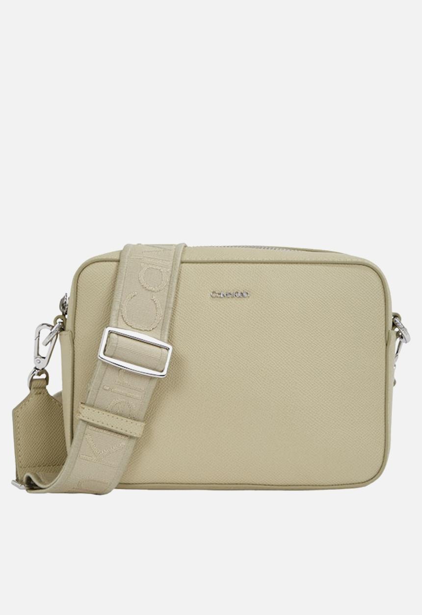 Calvin Klein - Ck must small camera bag caviar - eucalyptus
