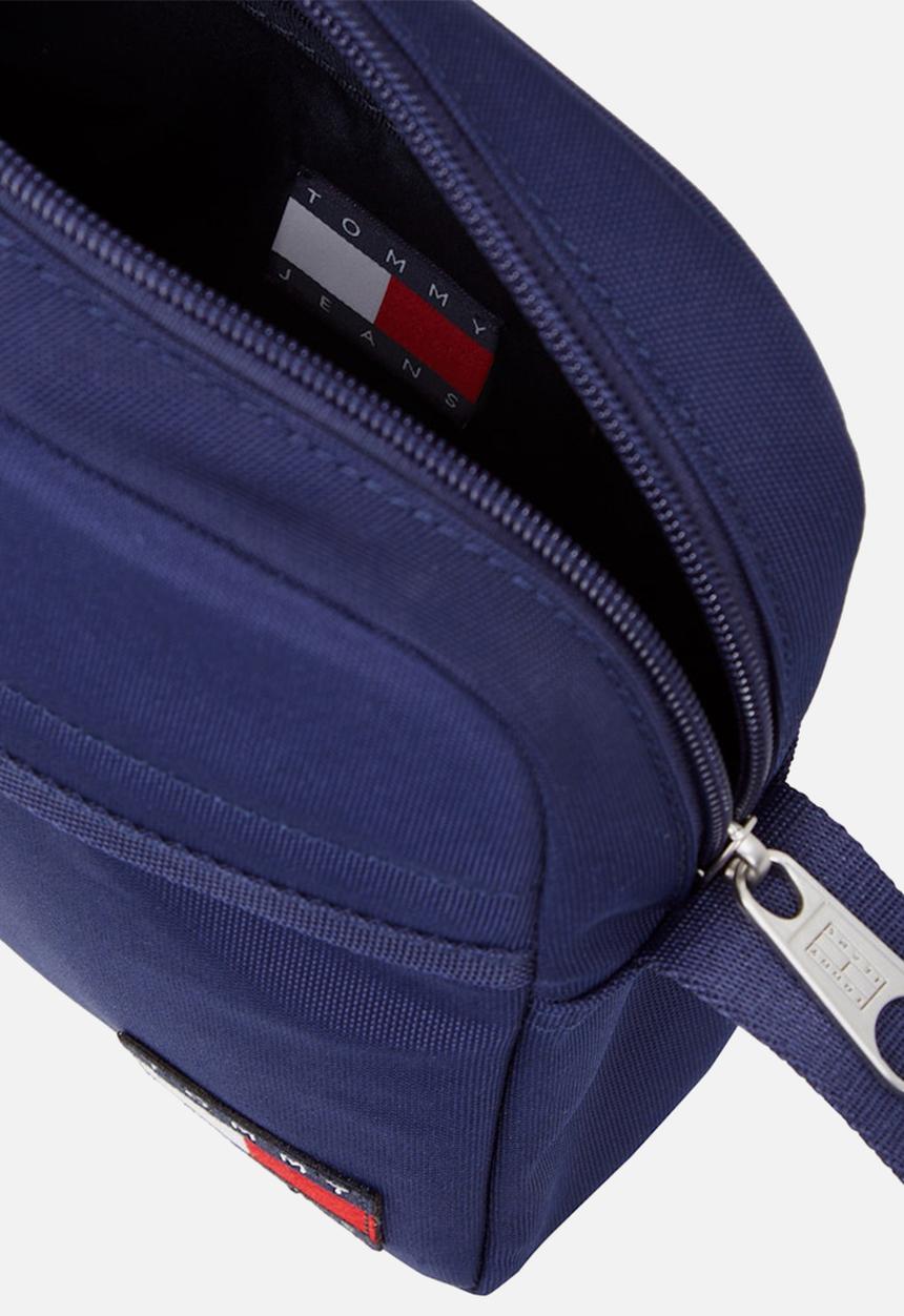 Tommy Hilfiger - TJM Ess Daily Reporter - Yale Navy